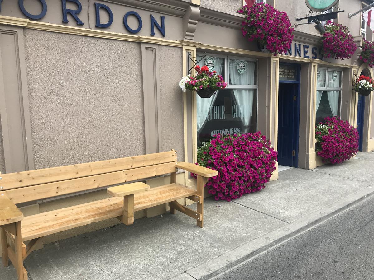 Gordon'S Guesthouse Loughrea Exterior foto